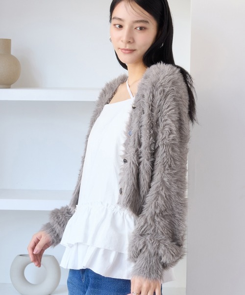 VIS（ビス）の「ラビットライクVネックカーディガン/イージーケア・WEB限定カラー（カーディガン/ボレロ・レディース・グレー系その他/オフホワイト/サックスブルー/ピンク/チャコールグレー・FREE）」の6枚目の写真