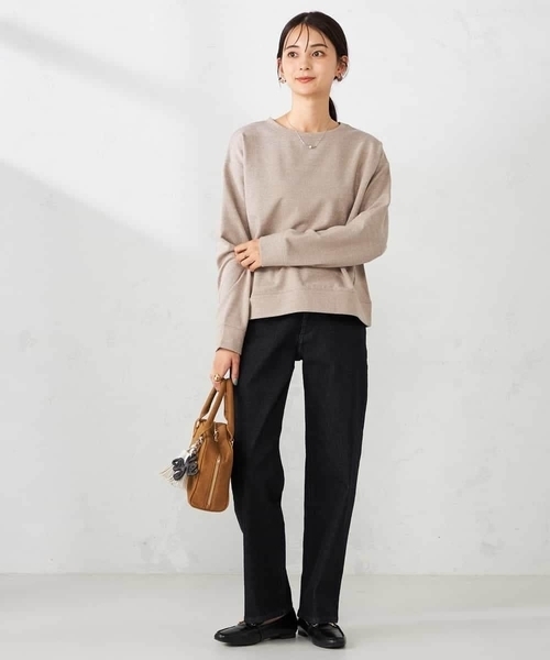 a.v.v（アーヴェヴェ）の「ラメ裏毛プルオーバー（スウェット・レディース・チャコールグレー/モカ・40/38/36）」の7枚目の写真