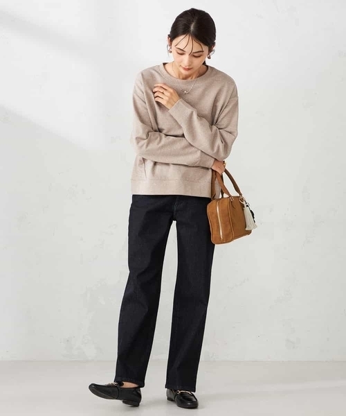 a.v.v（アーヴェヴェ）の「ラメ裏毛プルオーバー（スウェット・レディース・チャコールグレー/モカ・40/38/36）」の15枚目の写真