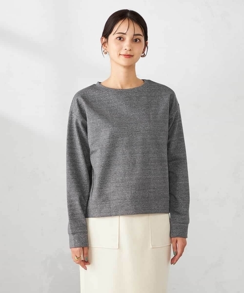 a.v.v（アーヴェヴェ）の「ラメ裏毛プルオーバー（スウェット・レディース・チャコールグレー/モカ・40/38/36）」の22枚目の写真