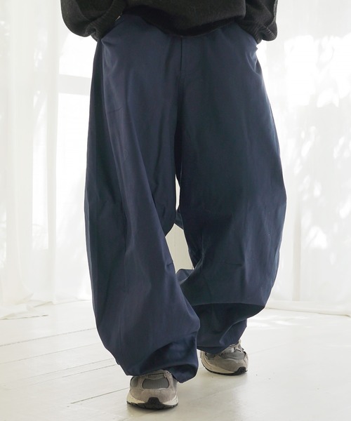 Beno（ビーノ）の「ワイドカーブパンツ チノパン（チノパンツ・メンズ・キナリ/ベージュ/ネイビー/ライトグレー/チャコールグレー/ブラック/カーキ・MEDIUM/LARGE/X-LARGE）」の7枚目の写真