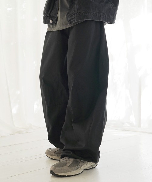 Beno（ビーノ）の「ワイドカーブパンツ チノパン（チノパンツ・メンズ・キナリ/ベージュ/ネイビー/ライトグレー/チャコールグレー/ブラック/カーキ・MEDIUM/LARGE/X-LARGE）」の12枚目の写真