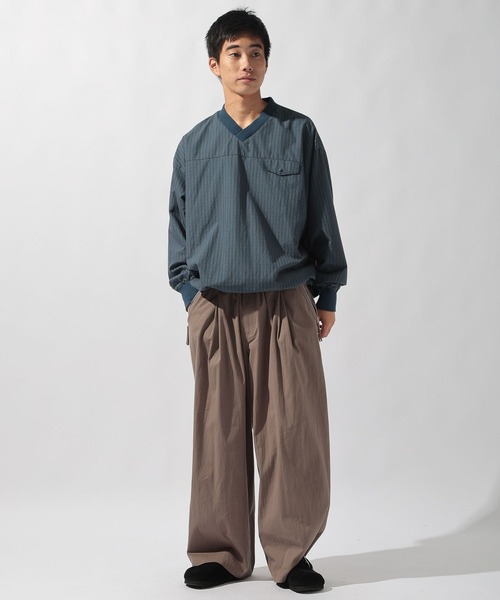 niko and...(ニコアンド)の「ワイドタックジップポケパンツ(その他パンツ・メンズ・ブラック/スモーク・LARGE/MEDIUM)」の13枚目の写真