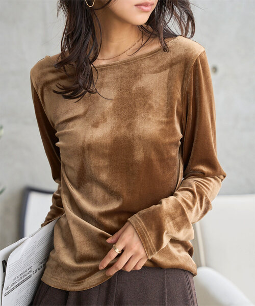 バックシャンボートネックベロアトップス（Tシャツ/カットソー）｜KOBE