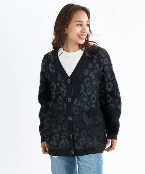 BILLABONG(ビラボン)の「BILLABONG レディース LEOPARD JQ CADI SWEA セーター 【2025年秋冬モデル】 @autumn /ビラボンヒョウ柄バックロゴ刺繍ジャガードニットカーディガン(カーディガン/ボレロ・レディース・ブラック/ブラウン系その他/アイボリー・MEDIUM)」の6枚目の写真