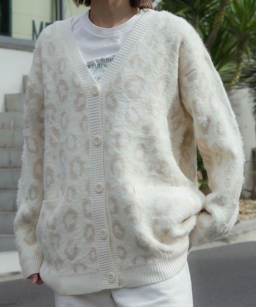 BILLABONG(ビラボン)の「BILLABONG レディース LEOPARD JQ CADI SWEA セーター 【2025年秋冬モデル】 @autumn /ビラボンヒョウ柄バックロゴ刺繍ジャガードニットカーディガン(カーディガン/ボレロ・レディース・ブラック/ブラウン系その他/アイボリー・MEDIUM)」の16枚目の写真