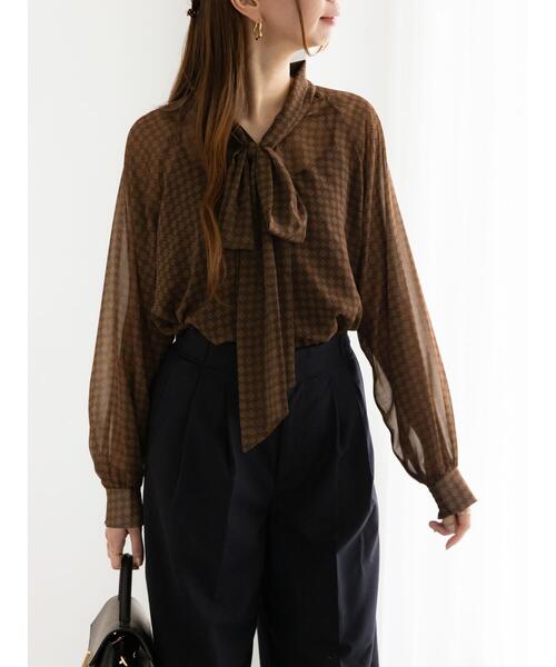 Te chichi（テチチ）の「パターンアソートシフォンボウタイブラウス《2025Autumn catalog vol.2 item》（シャツ/ブラウス・レディース・チャコールグレー/ブラック/ボルドー/ブラウン・F）」の19枚目の写真