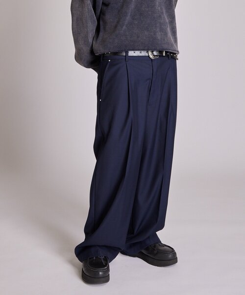 WHO'S WHO gallery（フーズフーギャラリー）の「【KOOKY’N】TRワンタックスタッズスラックス（スラックス・メンズ・ネイビー/ブラック/グレー・MEDIUM）」の3枚目の写真