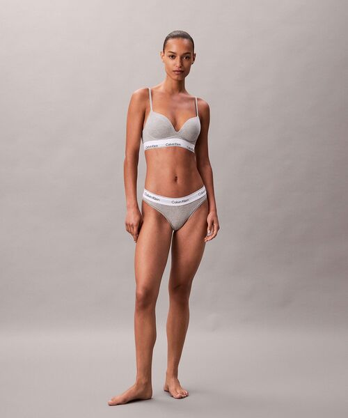 Calvin Klein(カルバン・クライン)の「Icon Cotton Modal プッシュアッププランジブラ(ブラジャー・レディース・ダークブルー/ピンク/ヘザーグレー/ピンク系その他/ブラック・34B/34D/34C/32D/32C/32/36C/36B/36D)」の19枚目の写真