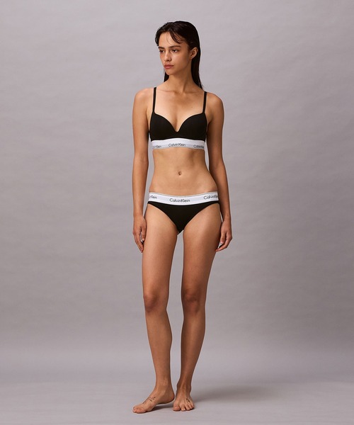 Calvin Klein(カルバン・クライン)の「Icon Cotton Modal プッシュアッププランジブラ(ブラジャー・レディース・ダークブルー/ピンク/ヘザーグレー/ピンク系その他/ブラック・34B/34D/34C/32D/32C/32/36C/36B/36D)」の7枚目の写真