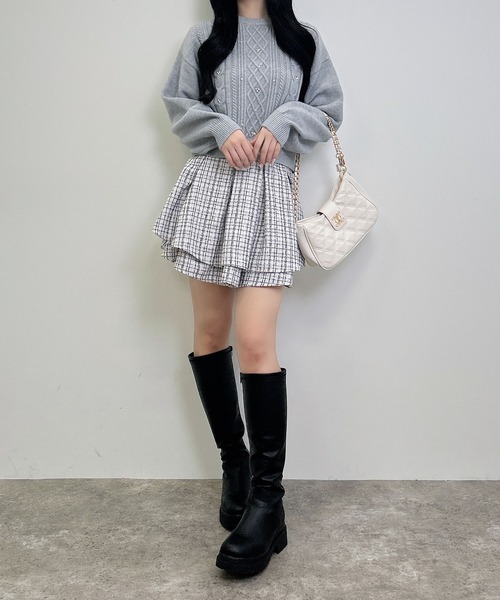 INGNI(イング)の「ビジューパール付きもちもちケーブルニット(ニット/セーター・レディース・ブラック/アイボリー/ボルドー/ピンク/グレー・M)」の19枚目の写真