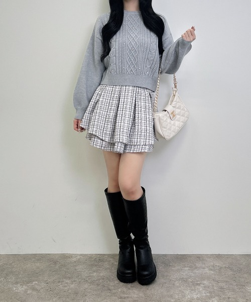 INGNI(イング)の「ビジューパール付きもちもちケーブルニット(ニット/セーター・レディース・ブラック/アイボリー/ボルドー/ピンク/グレー・M)」の20枚目の写真