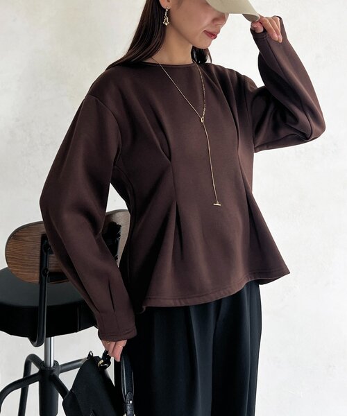 Chez toi(シェトワ)の「裏起毛タックペプラムプルオーバー(Tシャツ/カットソー・レディース・ブラウン/オフホワイト/ブラック・FREE)」の3枚目の写真