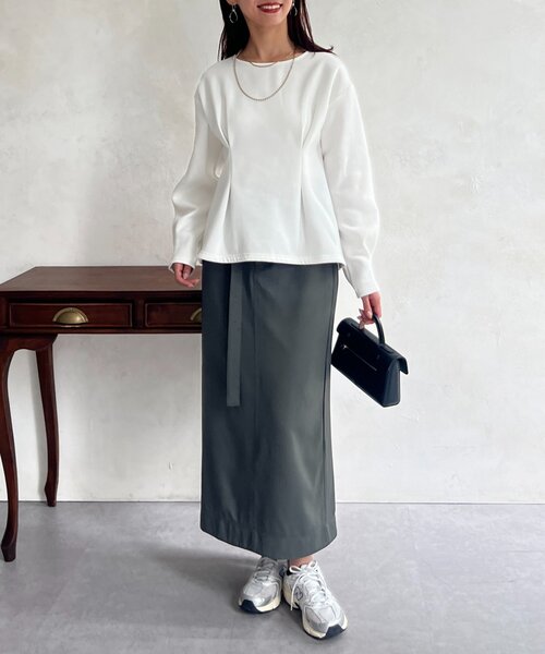 Chez toi(シェトワ)の「裏起毛タックペプラムプルオーバー(Tシャツ/カットソー・レディース・ブラウン/オフホワイト/ブラック・FREE)」の7枚目の写真