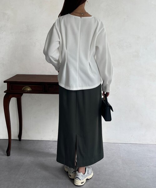 Chez toi(シェトワ)の「裏起毛タックペプラムプルオーバー(Tシャツ/カットソー・レディース・ブラウン/オフホワイト/ブラック・FREE)」の8枚目の写真