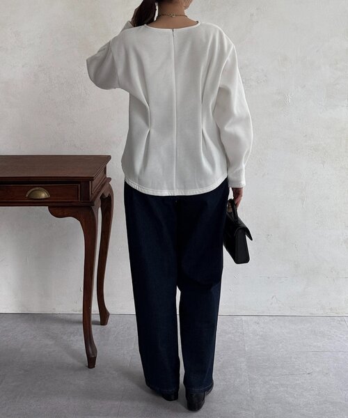 Chez toi(シェトワ)の「裏起毛タックペプラムプルオーバー(Tシャツ/カットソー・レディース・ブラウン/オフホワイト/ブラック・FREE)」の13枚目の写真