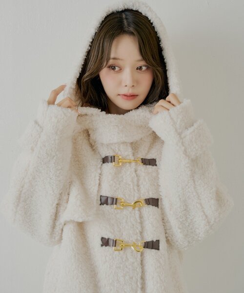 ♡お値下げ中♡ LODISPOTTO ダッフル ショートコート ホワイト【美品】 LODISPOTTO - LODISPOTTO♡Loveリュバンダッフルコート♡ホワイトの