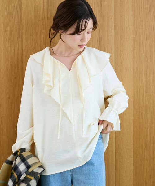le.coeur blanc(ルクールブラン)の「《手洗い可能》ウールタッチフリルカラーブラウス(シャツ/ブラウス・レディース・オフホワイト/チャコールグレー・38)」の17枚目の写真