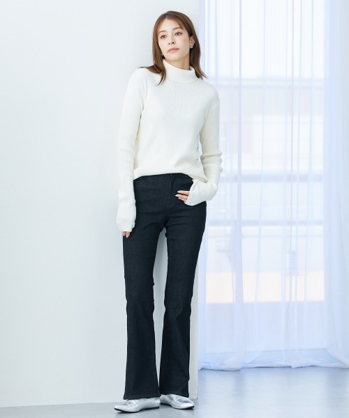 slattgir(スラットジール)の「高身長 すごのびストレッチデニムブーツカットパンツ(選べる股下82cm・86cm)(デニムパンツ・レディース・ブラック/ワンウォッシュ/ブルー・TM2/TLL1/TL1/TM1/TLL2/TL2/T3L1/T4L1/T5L1/T3L2/T4L2/T5L2)」の22枚目の写真