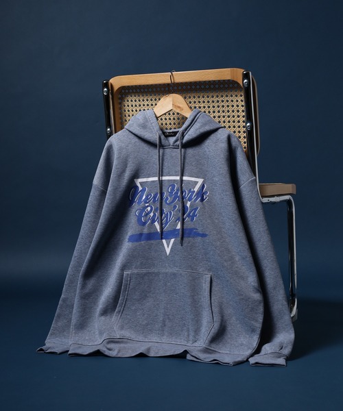 FUNALIVE(ファンアライブ)の「裏起毛 スウェットプリントパーカー unisex(パーカー・メンズ・ブラック系1/グレー系1/ネイビー系1/ベージュ系2/ブラック系3/チャコール/オートミール/ネイビー/ダークグレー/グレイッシュベージュ/ブラック/ホワイト系1/ホワイト系2/グレー系2/ヘザーチャコール/杢グレー/チャコールアッシュ/ベージュ系1/ブラック系2/チャコールグレー・L/XL/M)」の11枚目の写真
