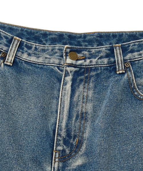 WKNDRS(ウィーキャンドース)の「TATTOO DENIM PANTS (L.DENIM)(デニムパンツ・レディース・その他・MEDIUM/LARGE/X-LARGE)」の3枚目の写真