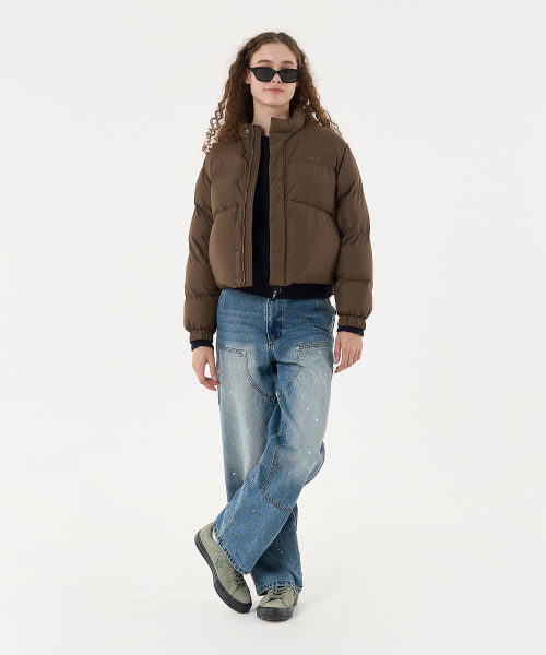AECA(エイカ)の「AECA CURVED SHORT PUFFER JUMPER-BROWN(ダウンジャケット/コート・メンズ・その他・SMALL/MEDIUM/LARGE)」の15枚目の写真