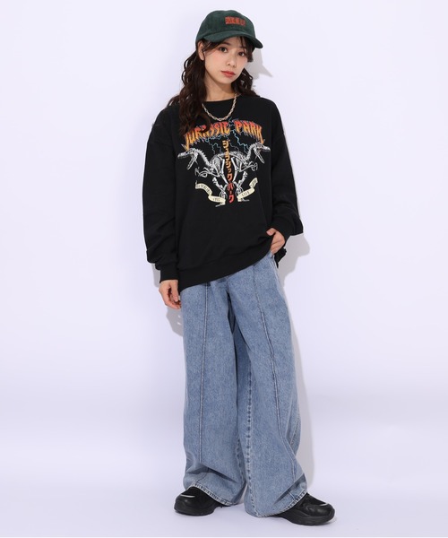 BABYDOLL(ベビードール)の「親子お揃い ジュラシックパーク ロックトレーナー 1125A(スウェット・メンズ・ブラック/ネイビー・ユニセックスM/ユニセックスL/ユニセックスXL)」の6枚目の写真