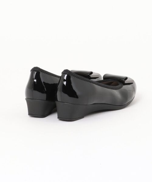 Bridget Birkin(ブリジットバーキン)の「【Bridget Birkin Walk】金具モチーフウォーキングパンプス(55219B)(パンプス・レディース・ブラック系その他/ブラック・22.5/23/23.5/24/24.5)」の3枚目の写真