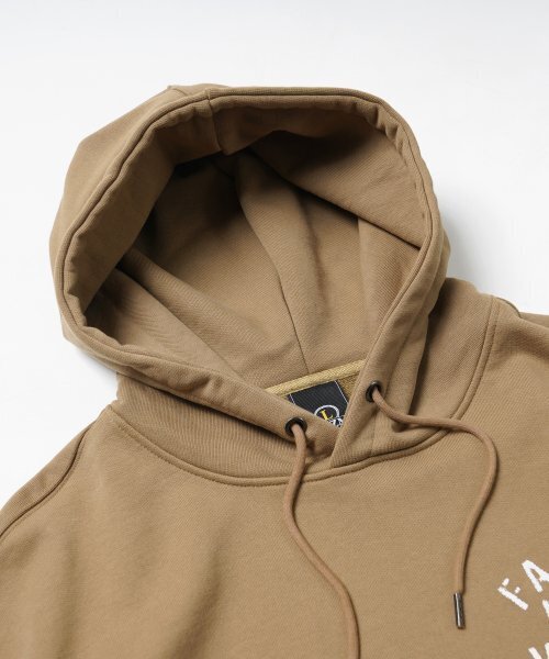 FRIZMWORKS(フリズムワークス)の「FACTA NON VERBA HOODY _ CAMEL(パーカー・レディース・その他・MEDIUM/LARGE/X-LARGE)」の3枚目の写真
