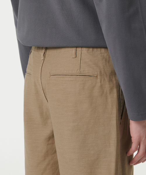 MUSINSA STANDARD（ムシンサスタンダード）の「ホワイトサテンオフィサーショーツ [サンドベージュ]（その他パンツ・メンズ・その他・28/29/42/32/30/31/26/27/33/34/36/38/40）」の6枚目の写真