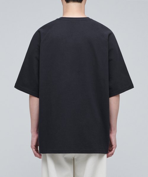 MUSINSA STANDARD（ムシンサスタンダード）の「エクストラオーバーサイズラグランTシャツ[ブラック]（Tシャツ/カットソー・メンズ・その他・SMALL/MEDIUM/LARGE/X-LARGE/XX-LARGE）」の3枚目の写真