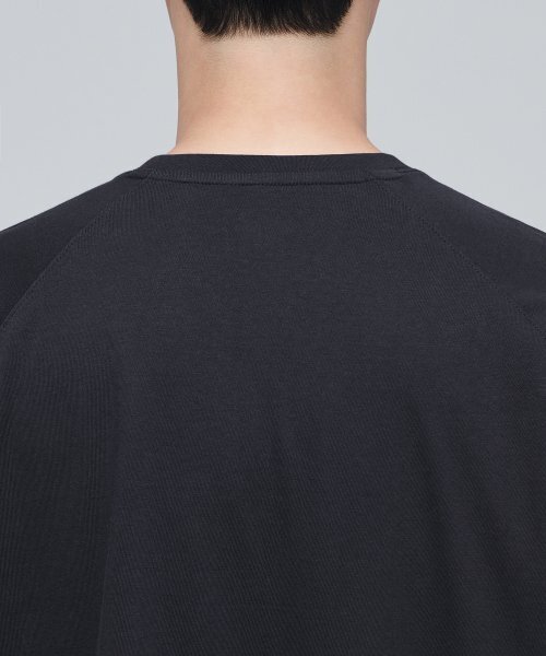 MUSINSA STANDARD（ムシンサスタンダード）の「エクストラオーバーサイズラグランTシャツ[ブラック]（Tシャツ/カットソー・メンズ・その他・SMALL/MEDIUM/LARGE/X-LARGE/XX-LARGE）」の5枚目の写真