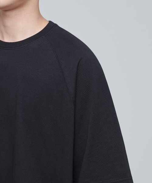 MUSINSA STANDARD（ムシンサスタンダード）の「エクストラオーバーサイズラグランTシャツ[ブラック]（Tシャツ/カットソー・メンズ・その他・SMALL/MEDIUM/LARGE/X-LARGE/XX-LARGE）」の6枚目の写真
