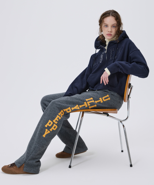 NOHANT(ノアン)の「LONELY/LOVELY CROP HOODIE ZIP-UP NAVY(パーカー・レディース・ネイビー・SMALL/MEDIUM)」の5枚目の写真