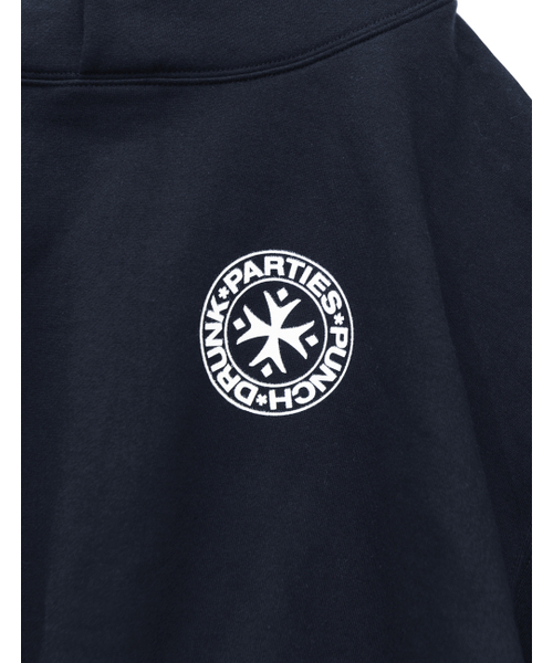 PUNCH DRUNK PARTIES（パンチドランクパーティーズ）の「Circle Logo Oversized Hoodie (NAVY)（パーカー・レディース・その他・1/2/0/3）」の5枚目の写真
