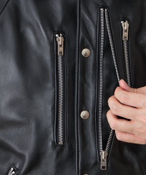 WHITE MOUNTAINEERING(ホワイトマウンテニアリング)の「【White Mountaineering/ホワイトマウンテニアリング】WM×Schott LEATHER COACH JKT(その他アウター・メンズ・ブラック・M/L/XL)」の6枚目の写真