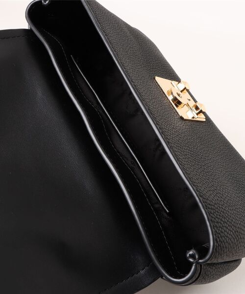 MICHAEL KORS(マイケルコース)の「TRIBECA サッチェル ミディアム(ハンドバッグ・レディース・ブラック・FREE)」の7枚目の写真