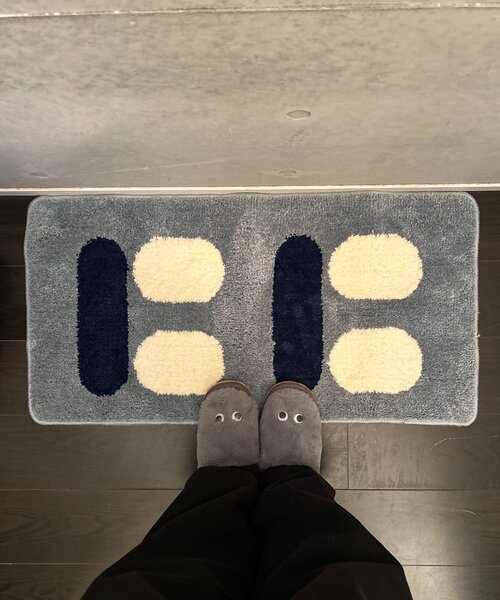 BIRTHDAY BAR(バースデイバー)の「タフトフロアマット(ラグ/マット・レディース・グレー/アイボリー・0)」の6枚目の写真