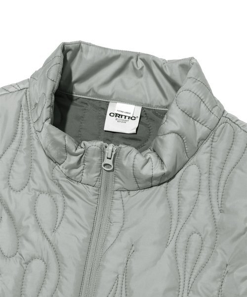 CRITIC(クリティック)の「FLAME QUILTING JUMPER LIGHT GREY(その他アウター・レディース・その他・LARGE/MEDIUM/X-LARGE)」の3枚目の写真