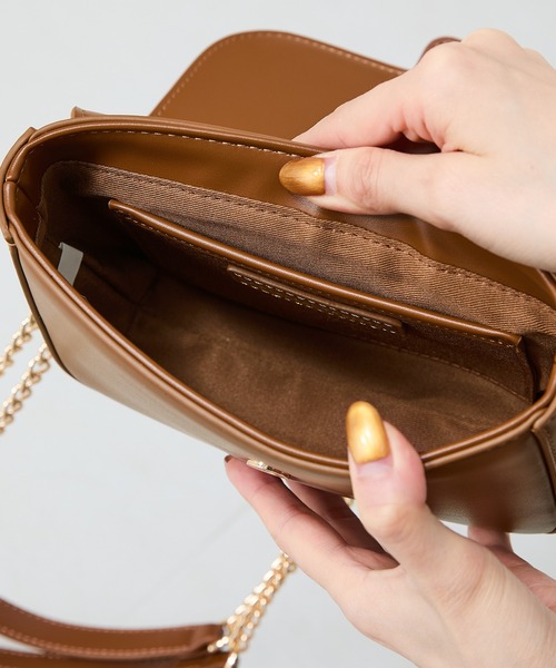 31 Sons de mode（トランテアン　ソン　ドゥ　モード）の「ミニフラップショルダーバッグ（ショルダーバッグ・レディース・ホワイト/ブラウン/ブラック・ﾌﾘ-）」の11枚目の写真