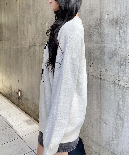 INGNI（イング）の「3段ビッグロゴニット（ニット/セーター・レディース・ワイン系2/ホワイト×ブラック/ネイビー系3/ホワイト系4/ブラウン系6・M）」の9枚目の写真