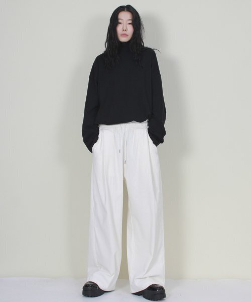 DEMARC(ドゥマーク)の「ワイドフィットコーデュロイワンタックバンディングパンツホワイト(その他パンツ・レディース・その他・LARGE/MEDIUM)」の12枚目の写真