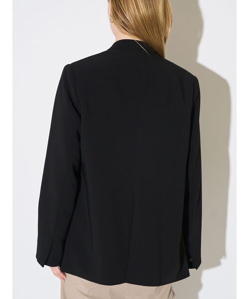 ELENDEEK（エレンディーク）の「レイヤードカラーレスジャケット（ノーカラージャケット・レディース・アイボリー/ブラック・FREE）」の9枚目の写真