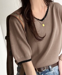 classicalelf（クラシカルエルフ）の「甘さはそっと、さりげなく。前後2wayスカラップVネックプルオーバー(半袖)（ニット/セーター）」
