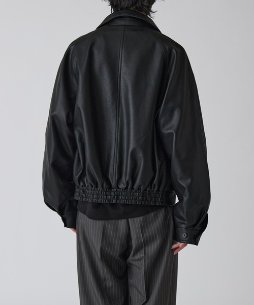 Lui's(ルイス)の「【Neucon】GUN FLAP ZIP LEATHER BLOUSON / ガンフラップZIPレザーブルゾン(ブルゾン・メンズ・ブラック/ダークブラウン・1/2)」の7枚目の写真