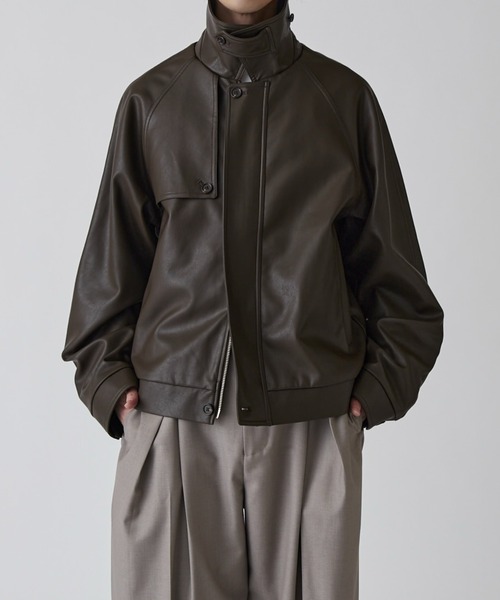 Lui's(ルイス)の「【Neucon】GUN FLAP ZIP LEATHER BLOUSON / ガンフラップZIPレザーブルゾン(ブルゾン・メンズ・ブラック/ダークブラウン・1/2)」の16枚目の写真