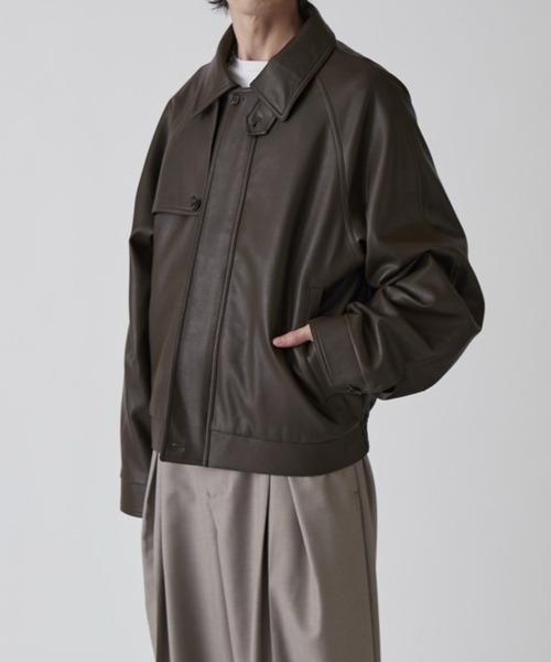 Lui's(ルイス)の「【Neucon】GUN FLAP ZIP LEATHER BLOUSON / ガンフラップZIPレザーブルゾン(ブルゾン・メンズ・ブラック/ダークブラウン・1/2)」の19枚目の写真