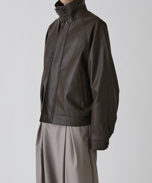 Lui's(ルイス)の「【Neucon】GUN FLAP ZIP LEATHER BLOUSON / ガンフラップZIPレザーブルゾン(ブルゾン・メンズ・ブラック/ダークブラウン・1/2)」の18枚目の写真