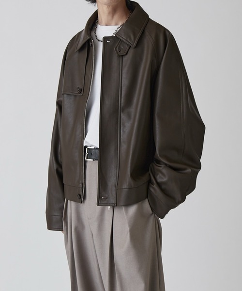 Lui's(ルイス)の「【Neucon】GUN FLAP ZIP LEATHER BLOUSON / ガンフラップZIPレザーブルゾン(ブルゾン・メンズ・ブラック/ダークブラウン・1/2)」の14枚目の写真