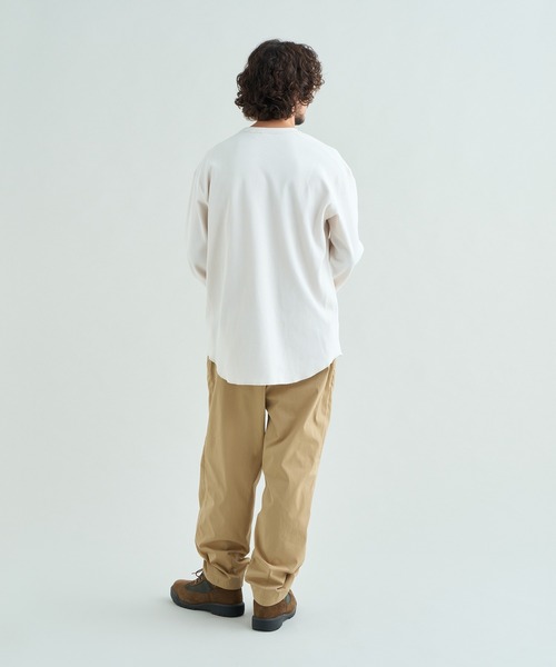 NANGA(ナンガ)の「AIRFLEX WAFFLE L/S TEE/エアフレックス ワッフル ロングスリーブ Tシャツ(Tシャツ/カットソー・メンズ・ホワイト/ブラック/ブルー系その他・XL/L/M/S)」の16枚目の写真